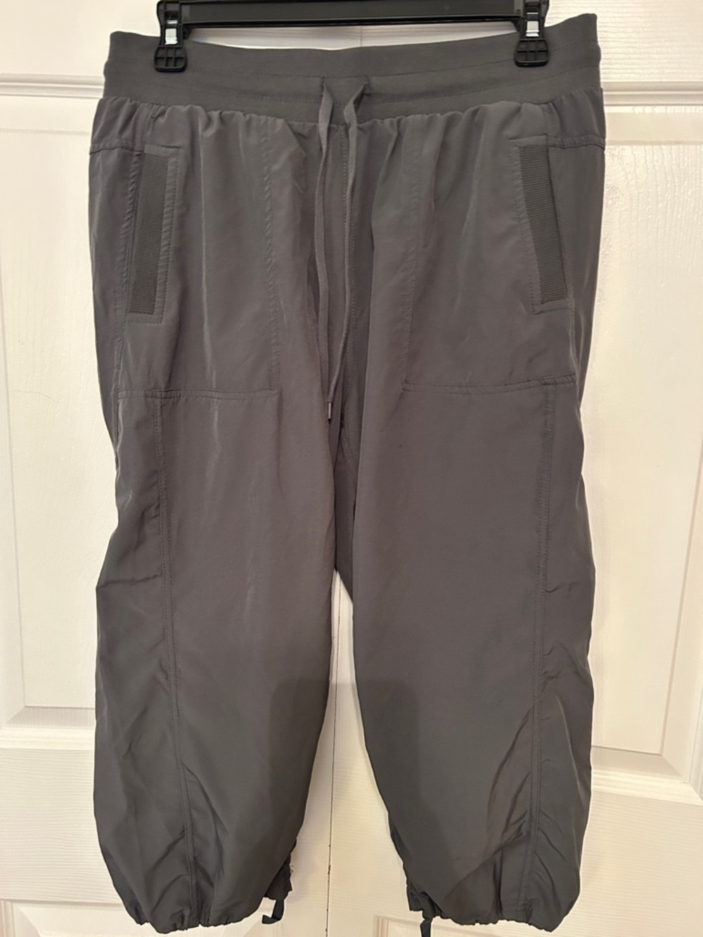Womens Gray Drawstring Cargo Style Capri Pants